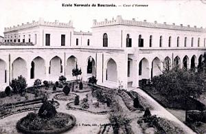 ALGER-BOUZAREAH - ECOLE NORMALE - COUR D'HONNEUR